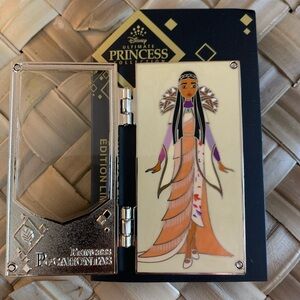 Disney  Pocahontas , designer ultimate Collection pin .